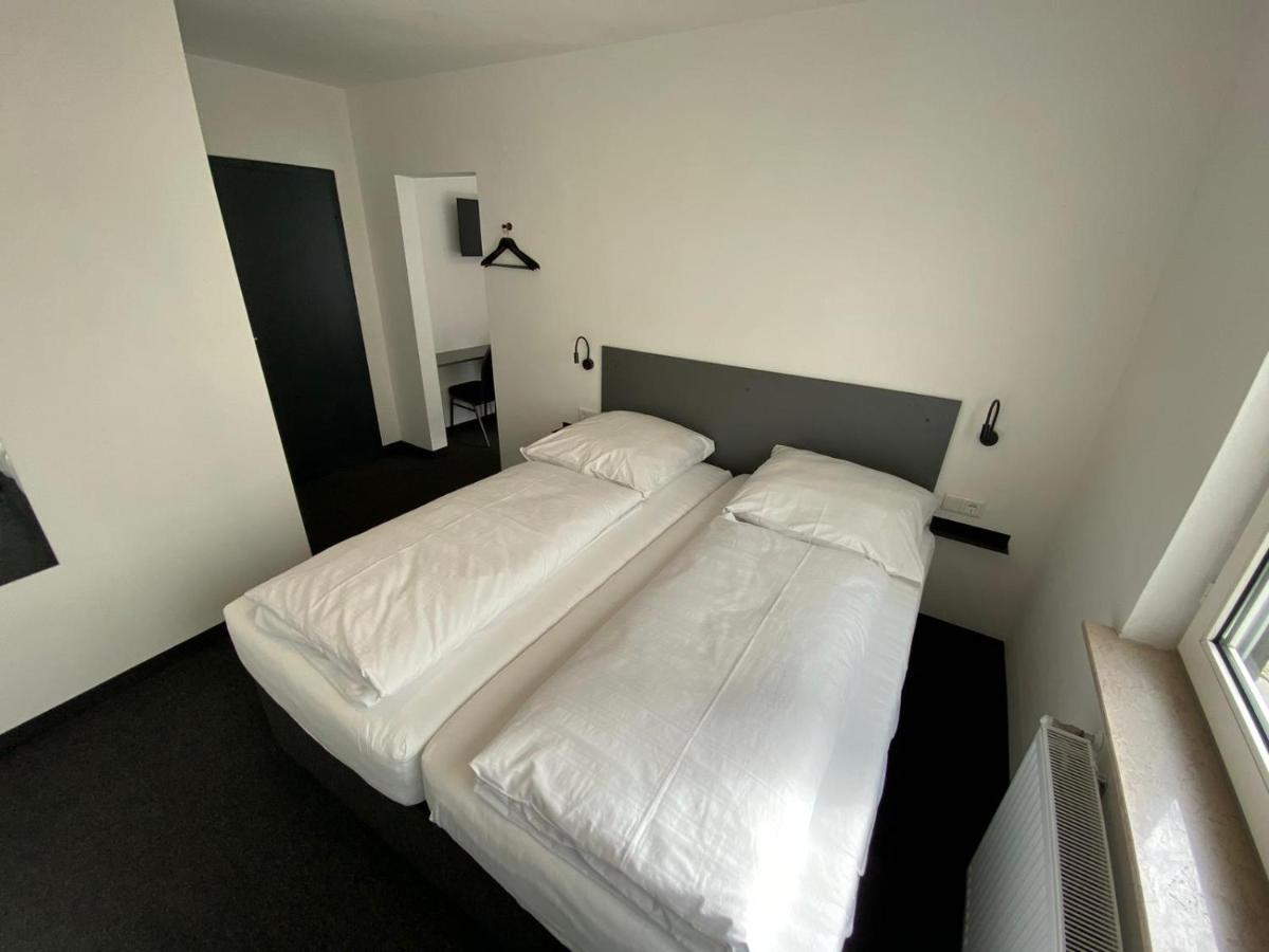 Zzzimple - Staffless & Self Check-In Hotel Pillig Ngoại thất bức ảnh