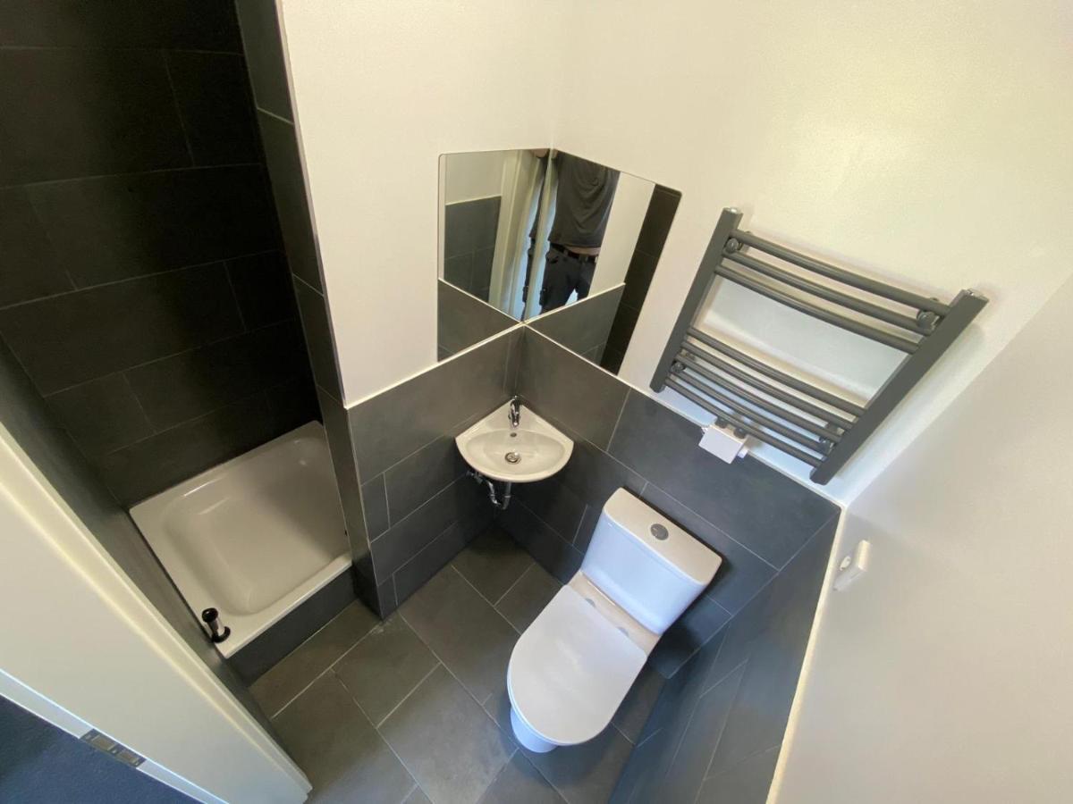 Zzzimple - Staffless & Self Check-In Hotel Pillig Ngoại thất bức ảnh