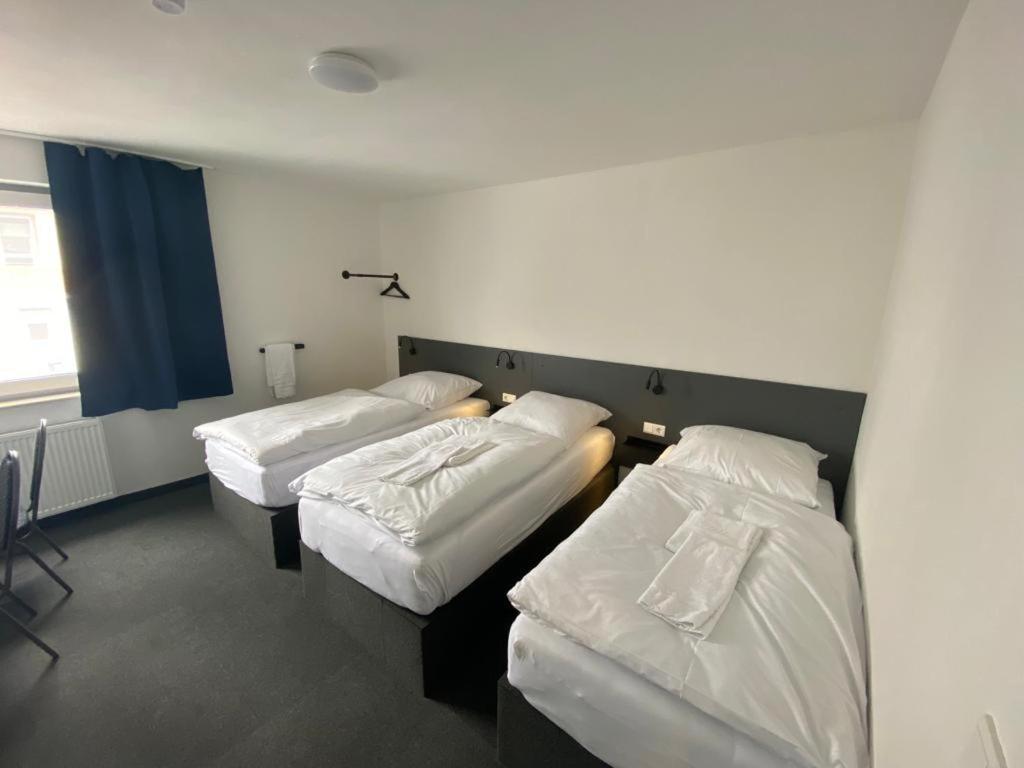 Zzzimple - Staffless & Self Check-In Hotel Pillig Ngoại thất bức ảnh